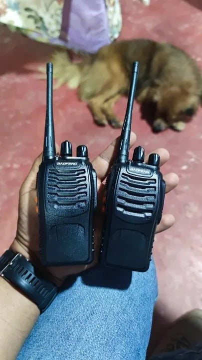 Baofeng Long-Range Walkie Talkie™ + Envío Gratis